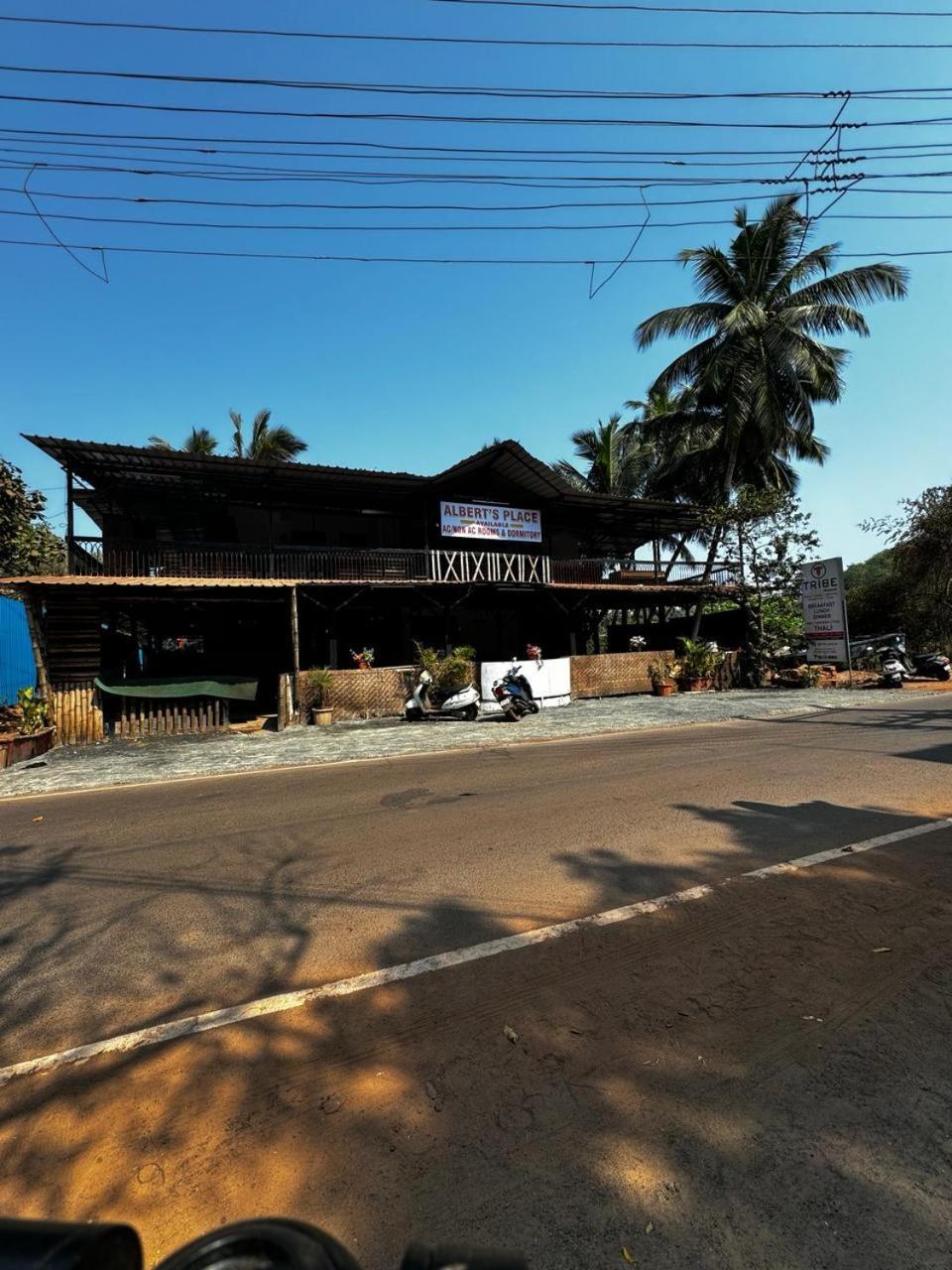 Albert'S Place Guest House Anjuna Esterno foto